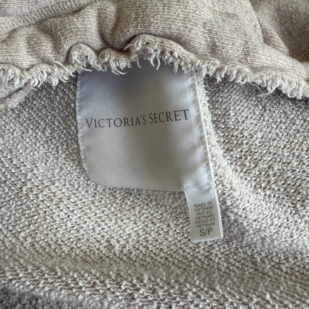 Victoria’s Secret Top - Picture 12 of 14